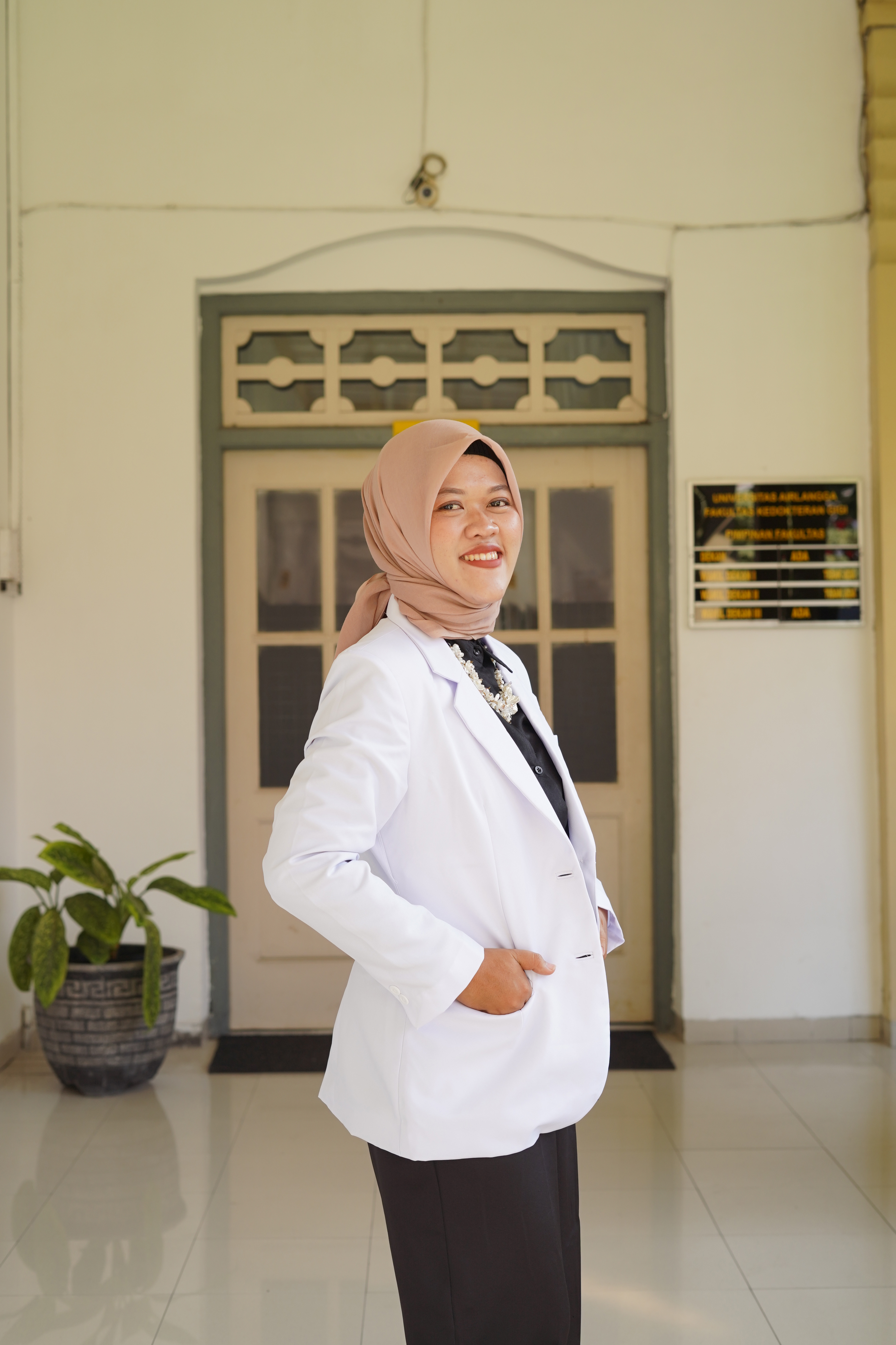 Foto Fami Widya Pangestika